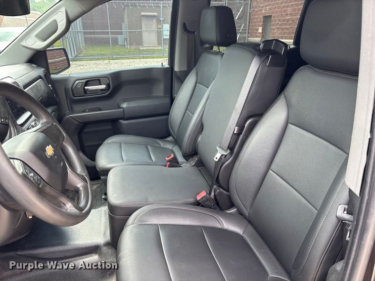 image for item FC1667 2020 Chevrolet Silverado 1500 Crew Cab pickup truck