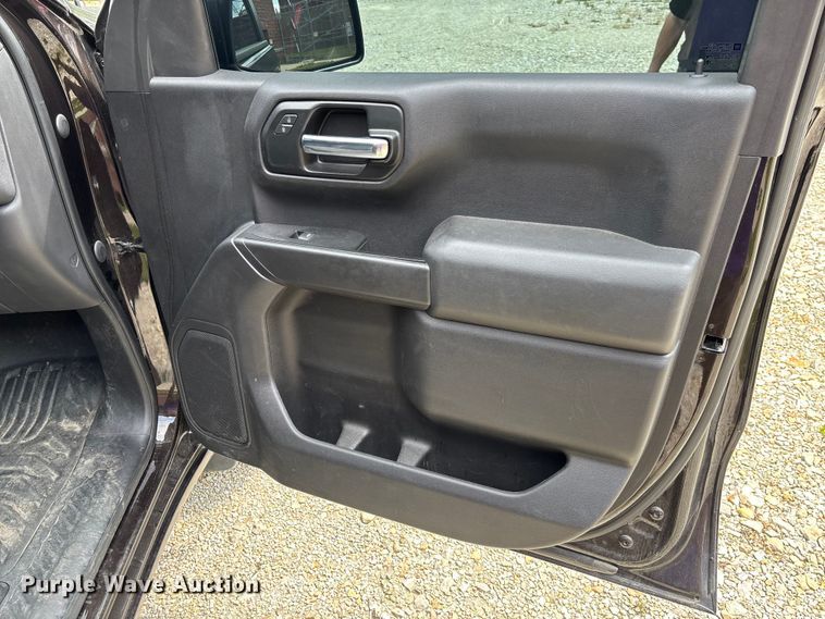 image for item FC1667 2020 Chevrolet Silverado 1500 Crew Cab pickup truck