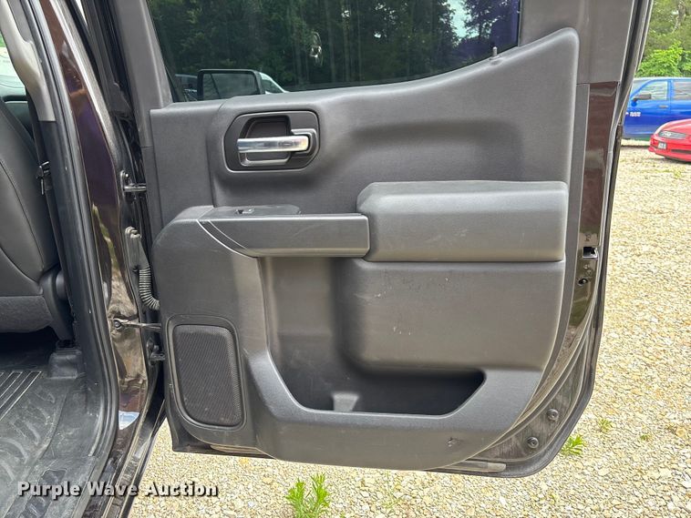 image for item FC1667 2020 Chevrolet Silverado 1500 Crew Cab pickup truck