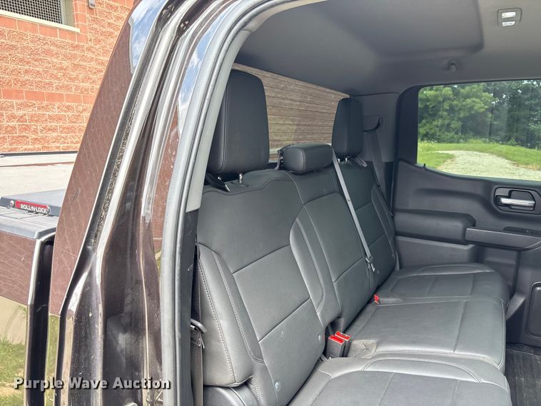 image for item FC1667 2020 Chevrolet Silverado 1500 Crew Cab pickup truck