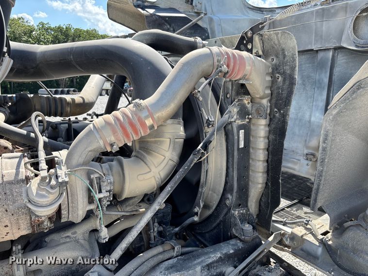 image for item FC1676 2007 Mack CHN613 dump truck