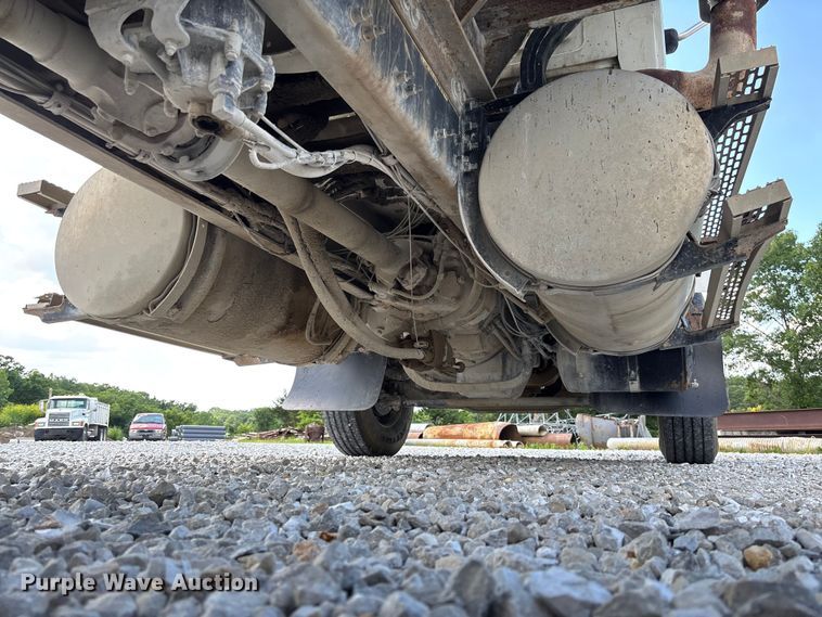 image for item FC1676 2007 Mack CHN613 dump truck