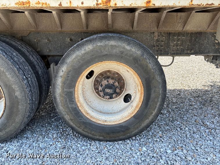 image for item FC1676 2007 Mack CHN613 dump truck