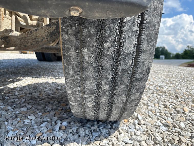 image for item FC1676 2007 Mack CHN613 dump truck