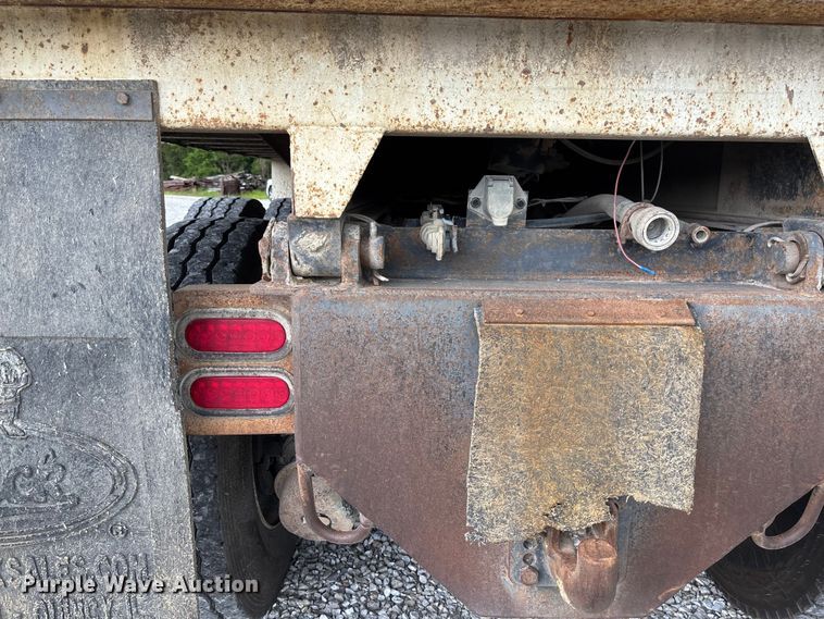 image for item FC1677 2007 Mack CHN613 dump truck