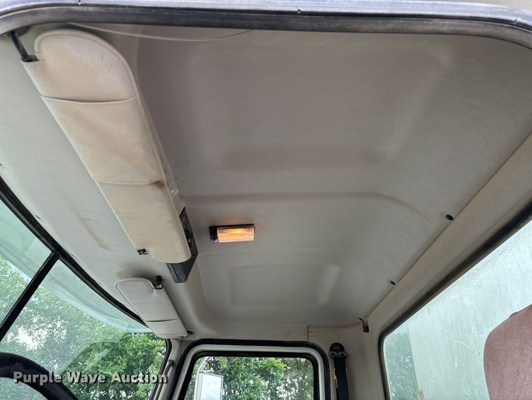 image for item FC1677 2007 Mack CHN613 dump truck