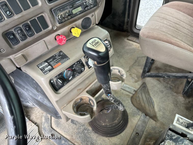 image for item FC1677 2007 Mack CHN613 dump truck