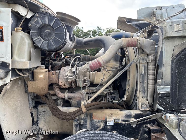 image for item FC1677 2007 Mack CHN613 dump truck