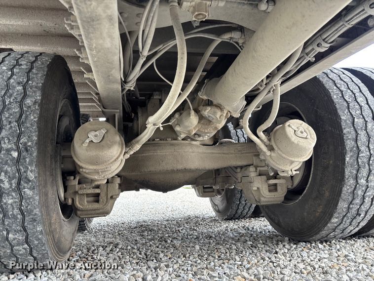 image for item FC1677 2007 Mack CHN613 dump truck