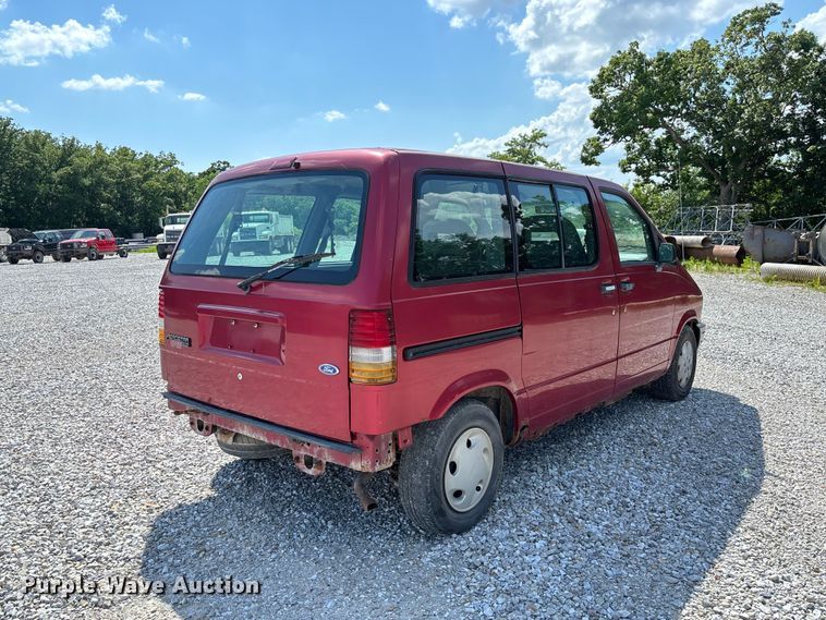 image for item FC1678 1996 Ford Aerostar XLT van