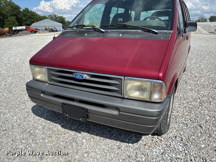 image for item FC1678 1996 Ford Aerostar XLT van