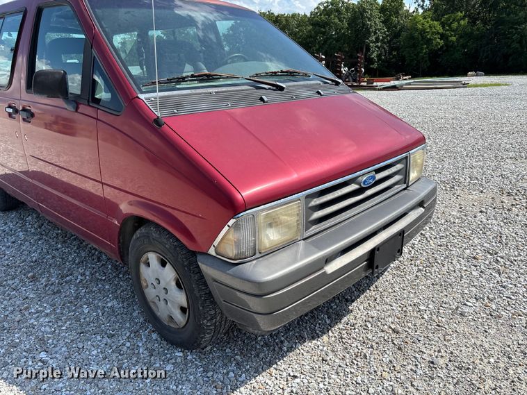 image for item FC1678 1996 Ford Aerostar XLT van