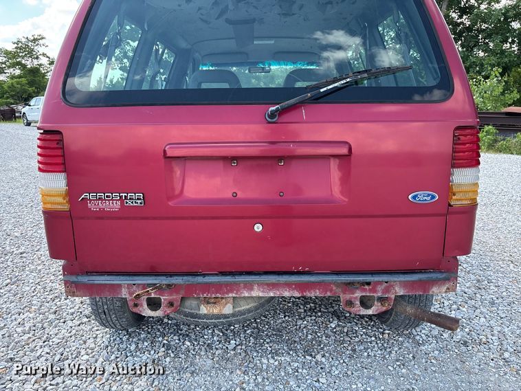 image for item FC1678 1996 Ford Aerostar XLT van