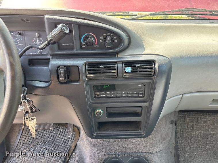 image for item FC1678 1996 Ford Aerostar XLT van