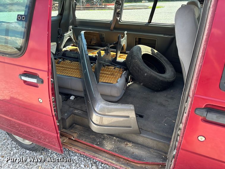 image for item FC1678 1996 Ford Aerostar XLT van