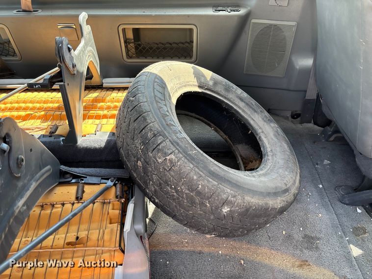 image for item FC1678 1996 Ford Aerostar XLT van