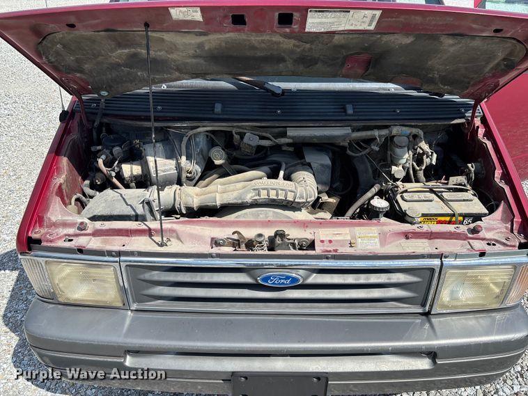 image for item FC1678 1996 Ford Aerostar XLT van
