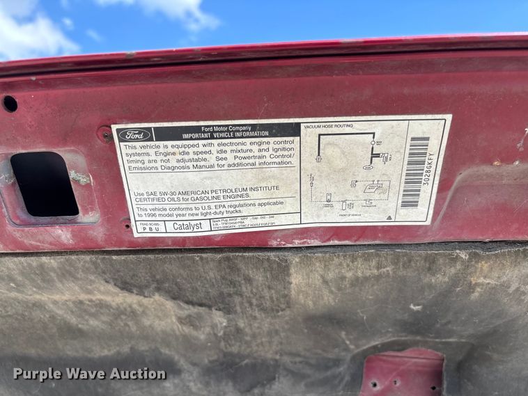 image for item FC1678 1996 Ford Aerostar XLT van