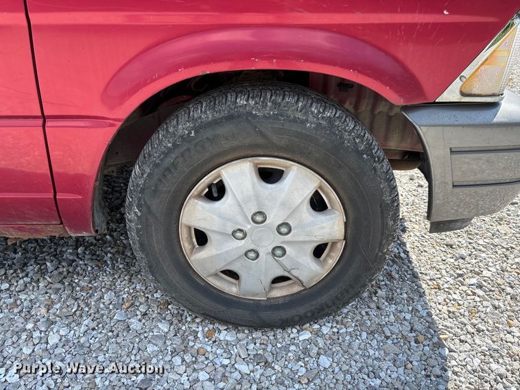 image for item FC1678 1996 Ford Aerostar XLT van
