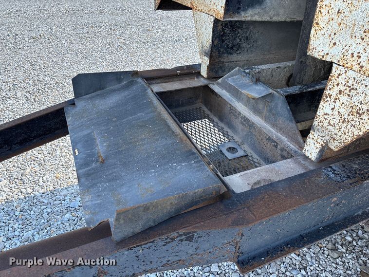 image for item FC1679 End dump pup trailer