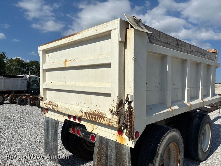 image for item FC1679 End dump pup trailer