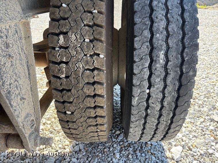 image for item FC1679 End dump pup trailer