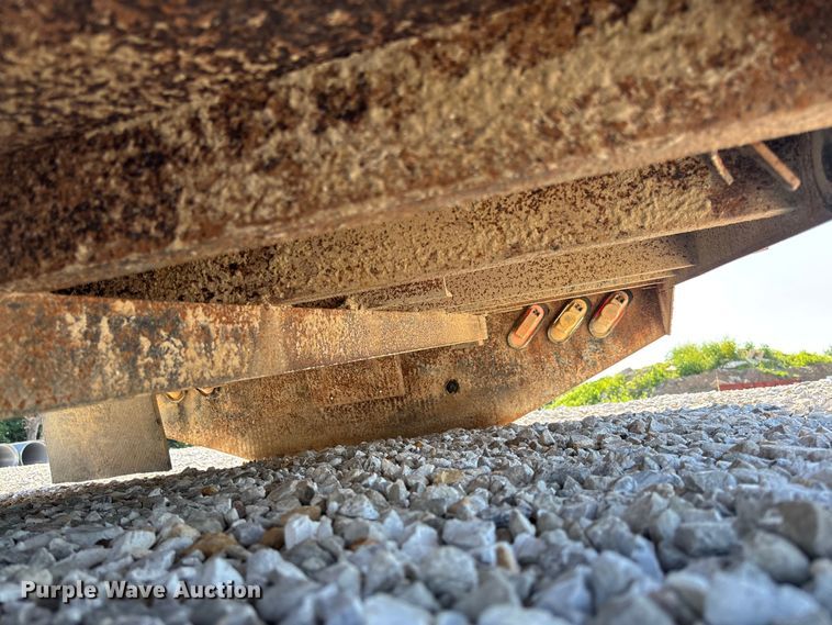 image for item FC1681 Flat bed