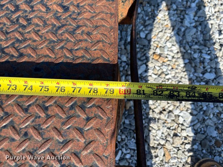 image for item FC1681 Flat bed