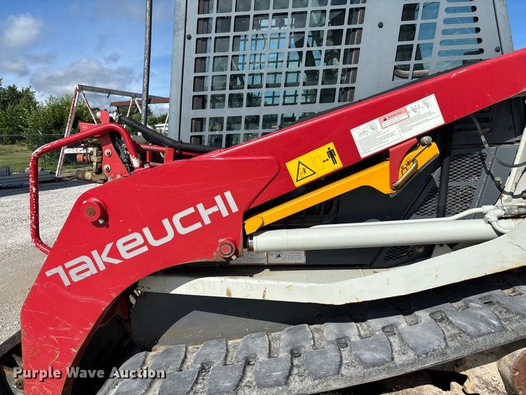 image for item FC1704 2016 Takeuchi TL8 tracked skid steer loader