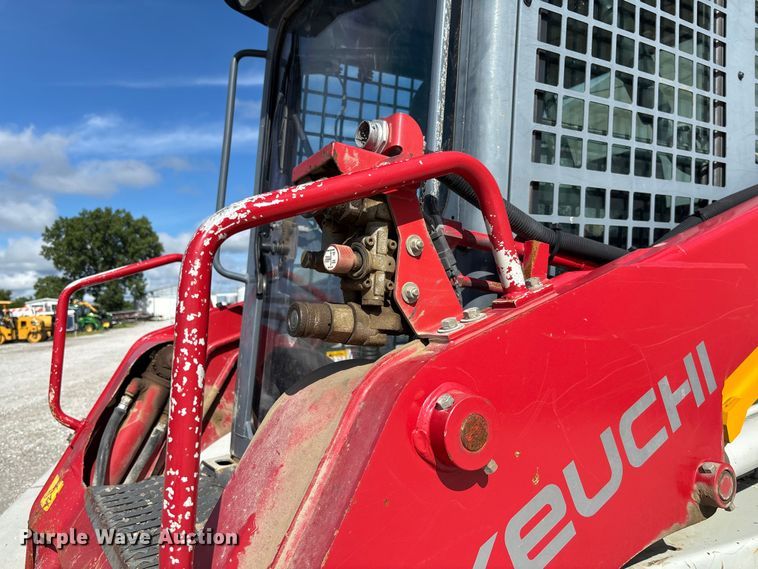 image for item FC1704 2016 Takeuchi TL8 tracked skid steer loader