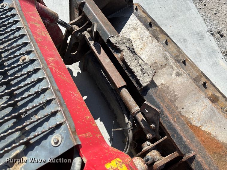 image for item FC1704 2016 Takeuchi TL8 tracked skid steer loader