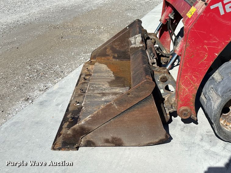 image for item FC1704 2016 Takeuchi TL8 tracked skid steer loader