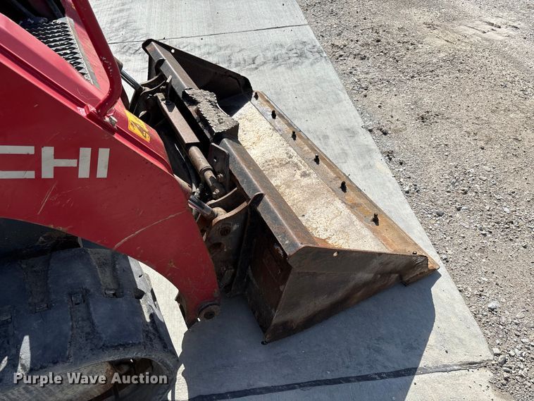 image for item FC1704 2016 Takeuchi TL8 tracked skid steer loader