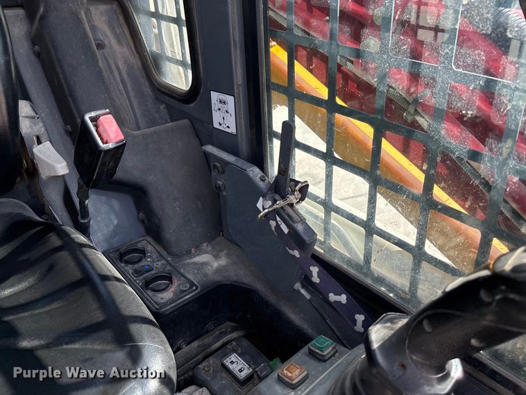 image for item FC1704 2016 Takeuchi TL8 tracked skid steer loader
