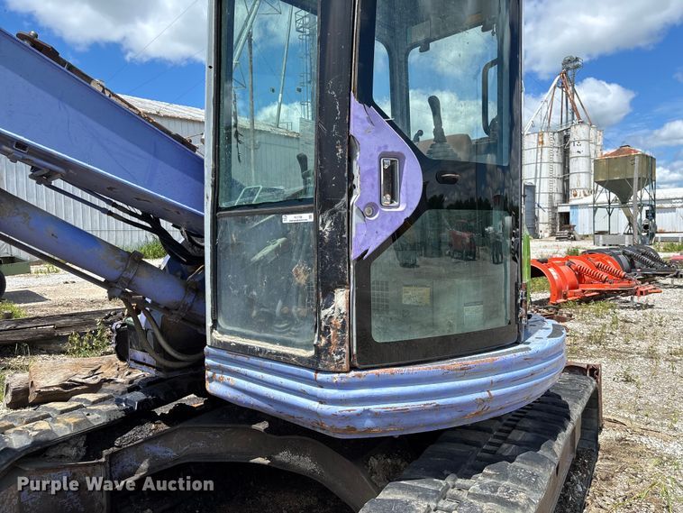image for item FC1708 Hitachi EX75UR mini excavator