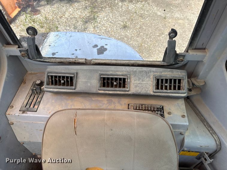 image for item FC1708 Hitachi EX75UR mini excavator