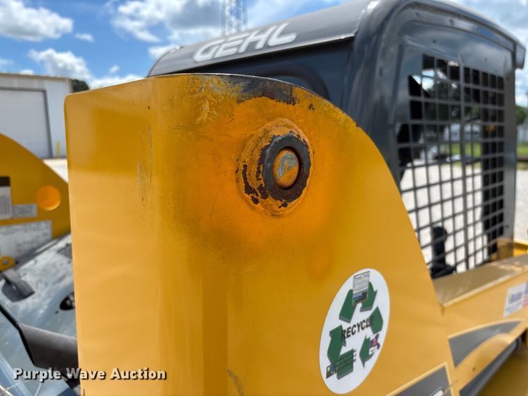 image for item FC1716 2013 Gehl 4640 skid steer loader