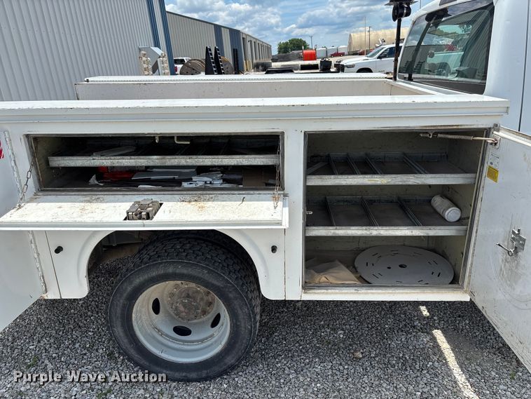 image for item FC1721 2008 Ford F450 Super Duty XL utility / service truck