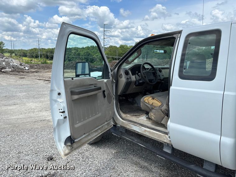 image for item FC1721 2008 Ford F450 Super Duty XL utility / service truck