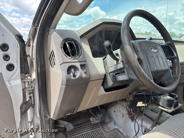image for item FC1721 2008 Ford F450 Super Duty XL utility / service truck