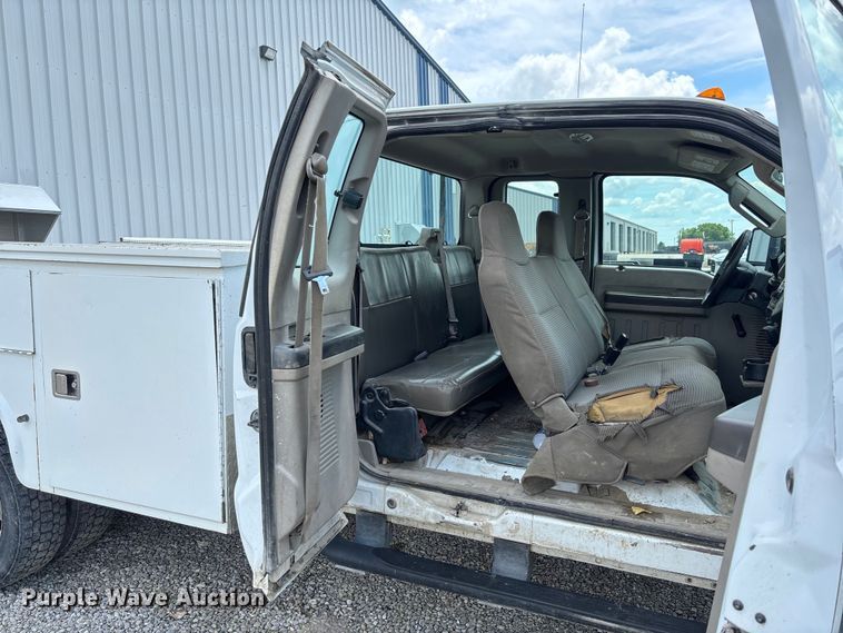 image for item FC1721 2008 Ford F450 Super Duty XL utility / service truck
