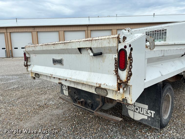 image for item FC1743 2007 Chevrolet Silverado 3500HD dump bed pickup truck