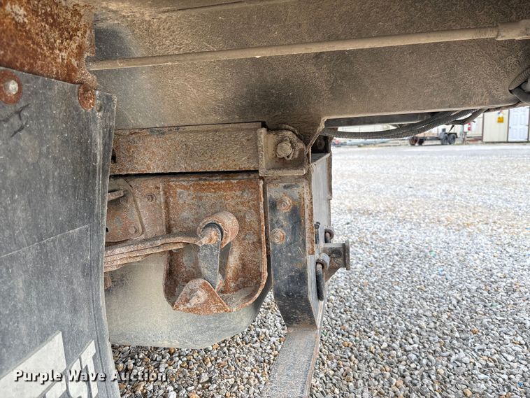 image for item FC1743 2007 Chevrolet Silverado 3500HD dump bed pickup truck