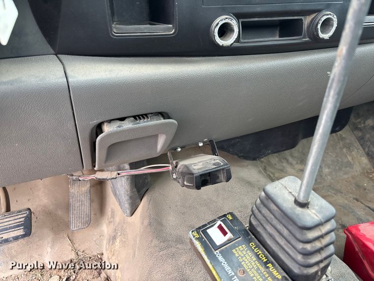 image for item FC1743 2007 Chevrolet Silverado 3500HD dump bed pickup truck