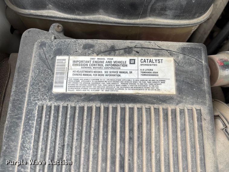 image for item FC1743 2007 Chevrolet Silverado 3500HD dump bed pickup truck