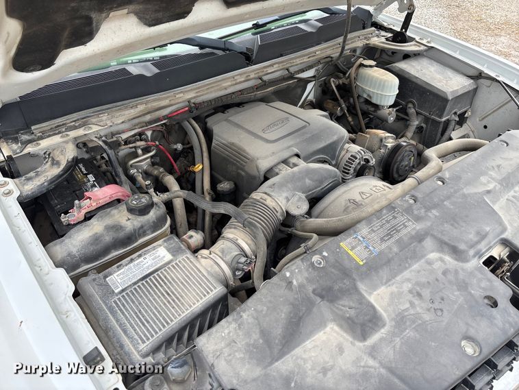 image for item FC1743 2007 Chevrolet Silverado 3500HD dump bed pickup truck