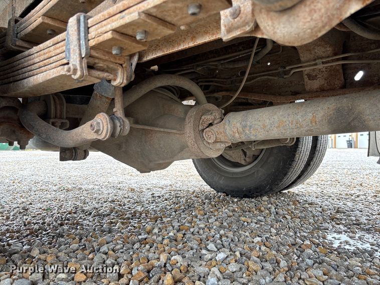 image for item FC1743 2007 Chevrolet Silverado 3500HD dump bed pickup truck