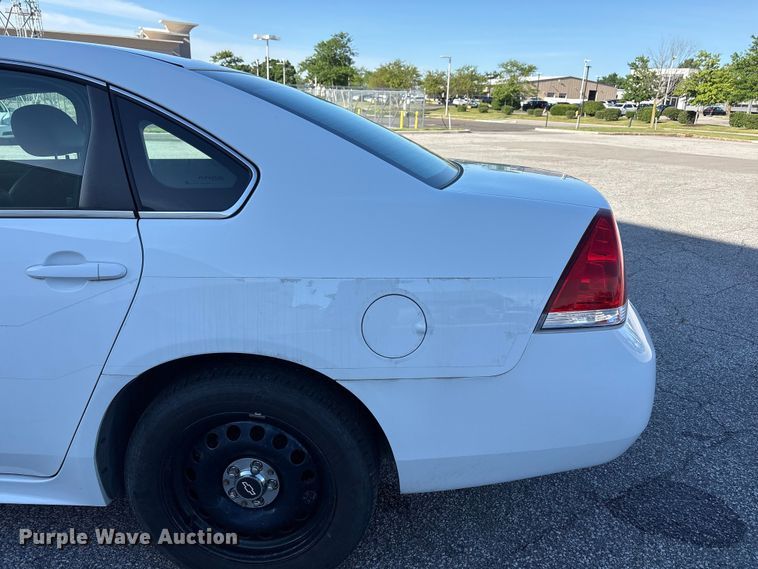 image for item FC2411 2016 Chevrolet Impala Police Cruiser 