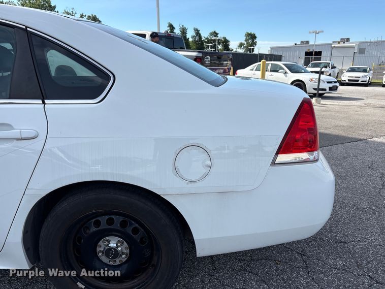 image for item FC2414 2016 Chevrolet Impala Police Cruiser 