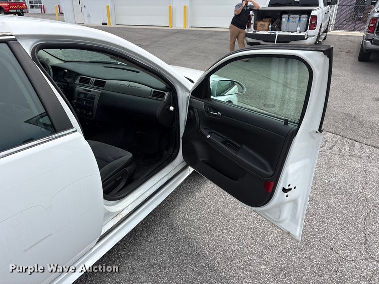 image for item FC2420 2016 Chevrolet Impala Police Cruiser 